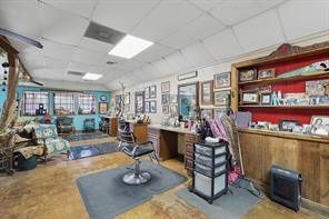206 W Mccart Street - Photo 11