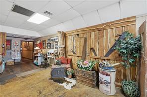 206 W Mccart Street - Photo 14