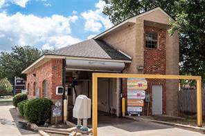 1704 Teasley Lane - Photo 3
