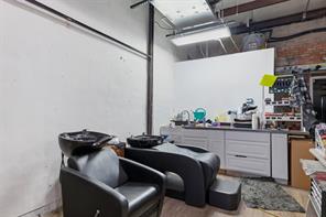 211-213 Main Street - Photo 10