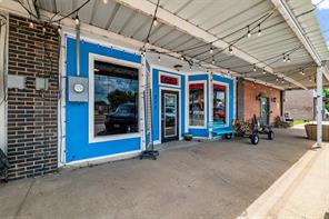 211-213 Main Street - Photo 4