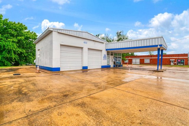 455 N Main St