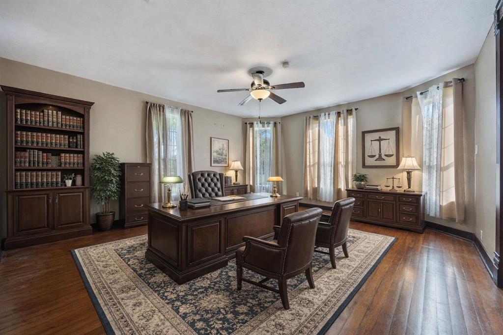 107 S Josephine Street - Photo 12