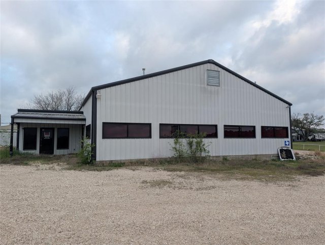 18243 N Highway 6