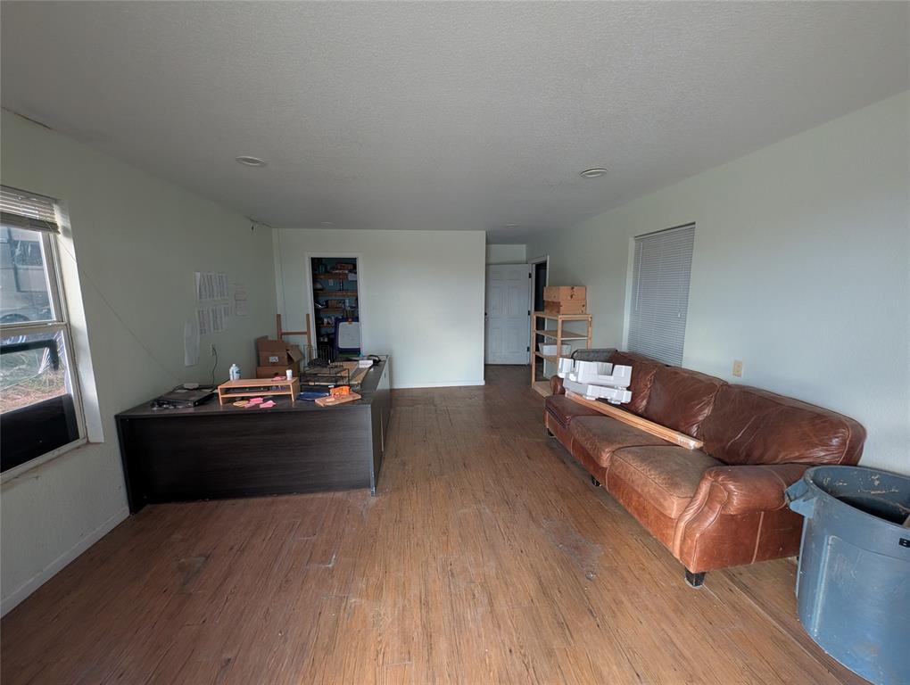 18243 N Highway 6 - Photo 5