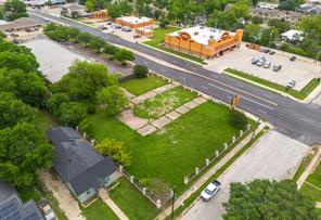2217 W Waco Drive - Photo 2