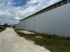 5650 Matlock Road - Photo 14