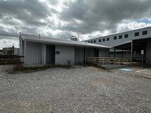 5650 Matlock Road - Photo 18