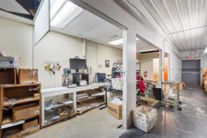 2001 Interstate Highway 30 E - Photo 22