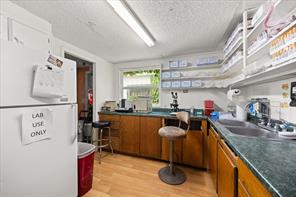 1401 NE Barnard Street - Photo 28