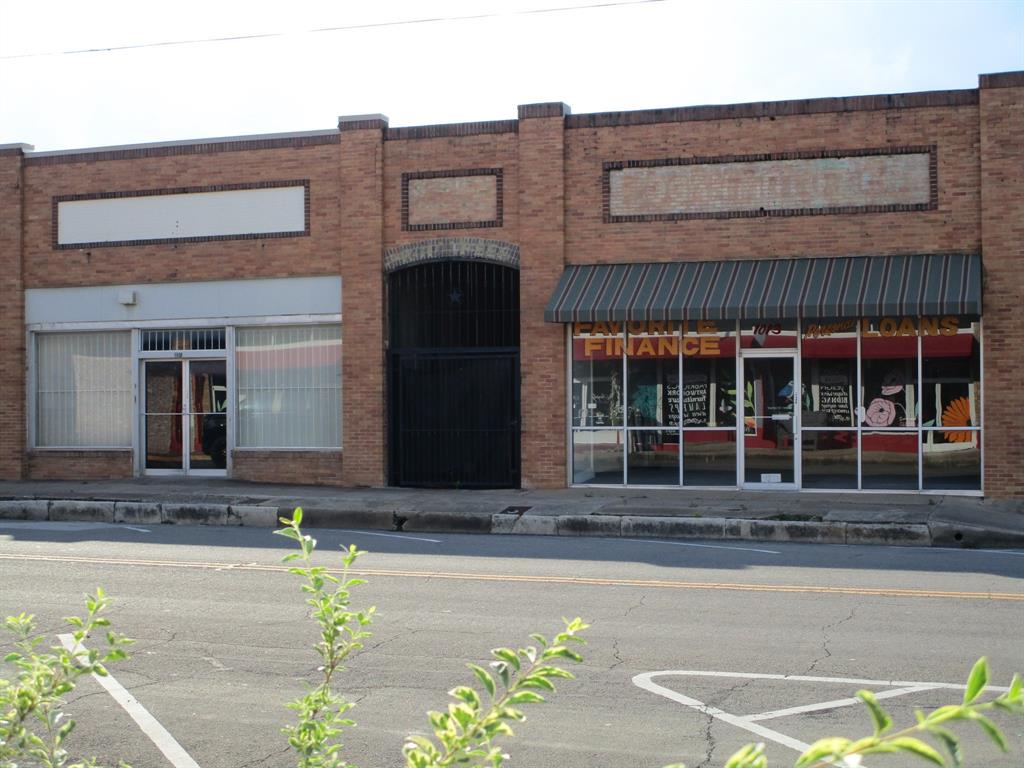 1013 Austin Avenue - Photo 1