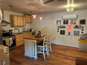 200 E Elm Street - Photo 17