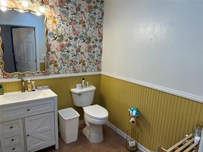 200 E Elm Street - Photo 20