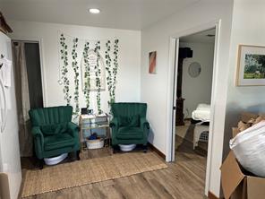 200 E Elm Street - Photo 24
