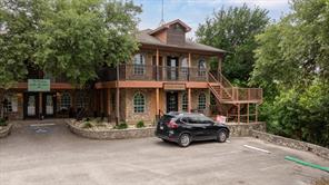 200 E Elm Street - Photo 4