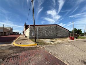 104 E Main Street - Photo 4