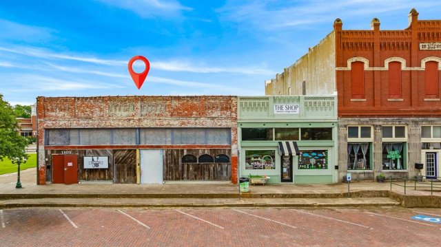 1205 Main Street