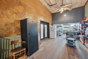218 W Main Street - Photo 17