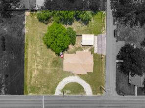 403 E Pecan Street - Photo 11