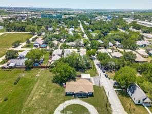 403 E Pecan Street - Photo 14