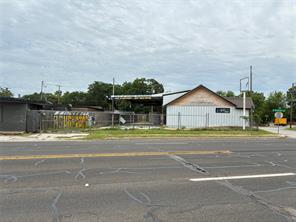 2800 E Belknap - Photo 3
