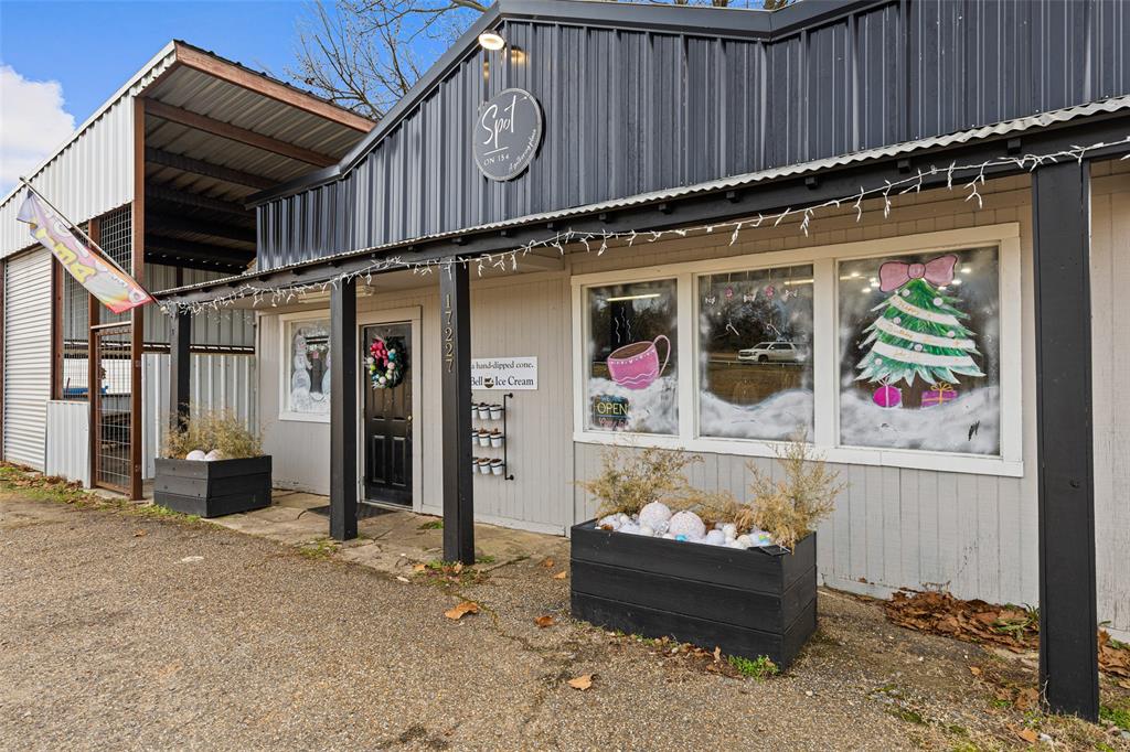 17227 State Highway 154 - Photo 7