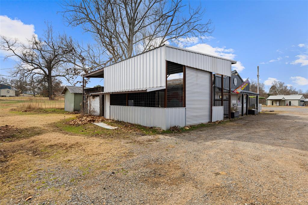 17227 State Highway 154 - Photo 9