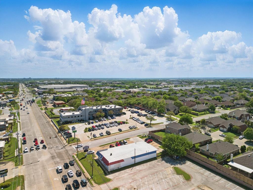 318 S Industrial Boulevard - Photo 11