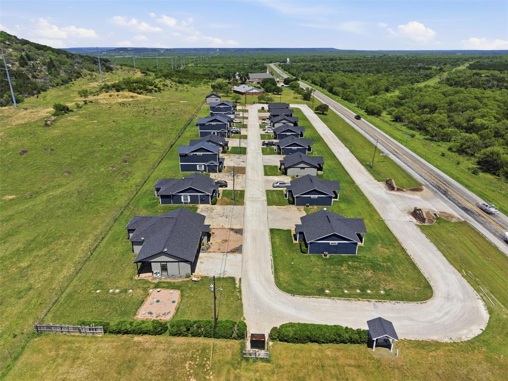 13285 N State Highway 16 - Photo 3
