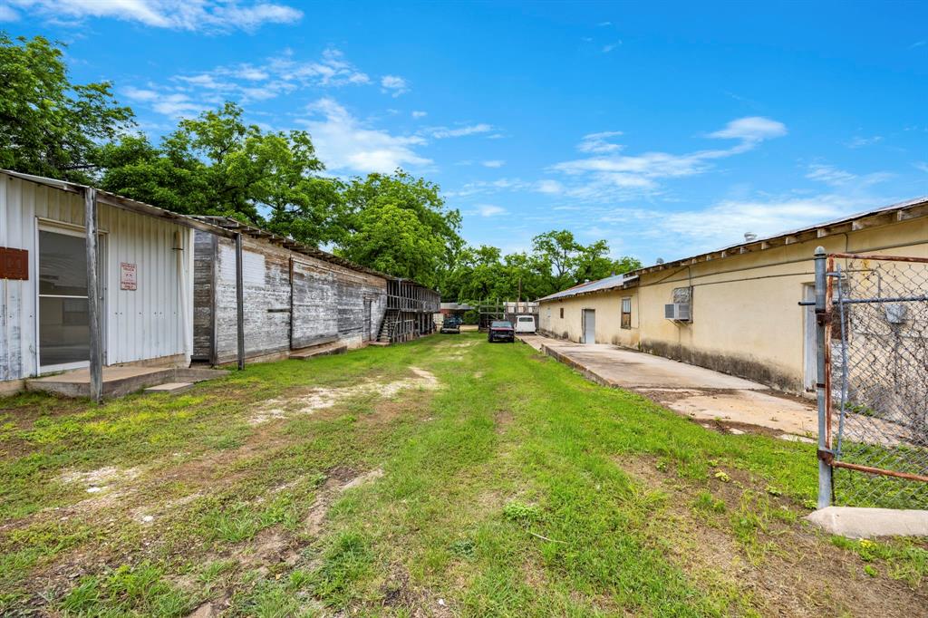214 N High Street - Photo 3