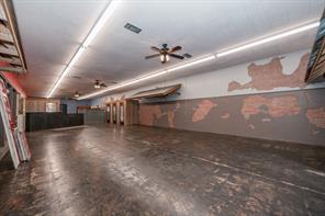 218 East First - Photo 9