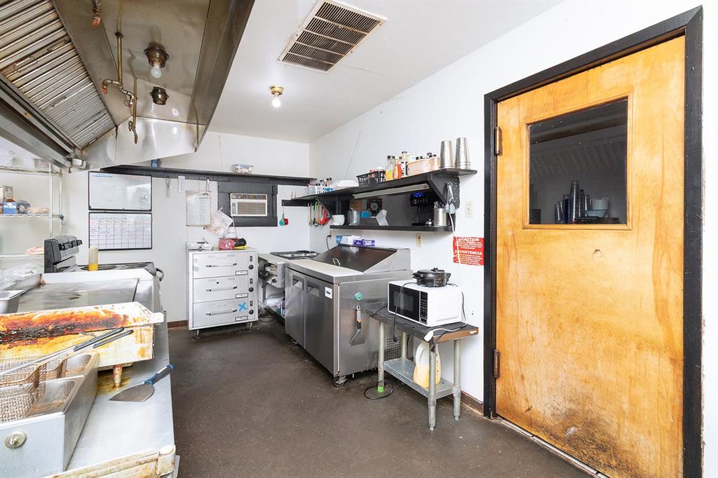 2105 S Bridge Street - Photo 22