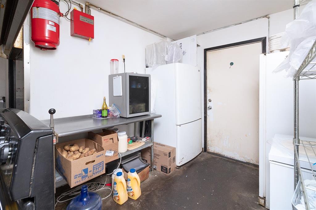 2105 S Bridge Street - Photo 24