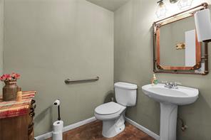 276 Lesliewood - Photo 18