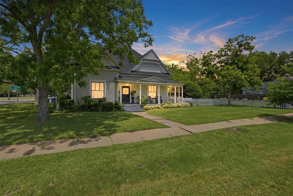 202 E Main Street - Photo 2