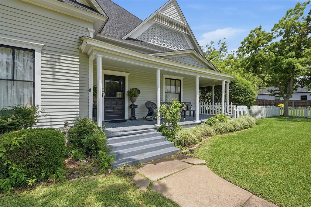 202 E Main Street - Photo 5