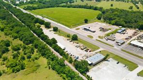 315 Highway 114 - Photo 4