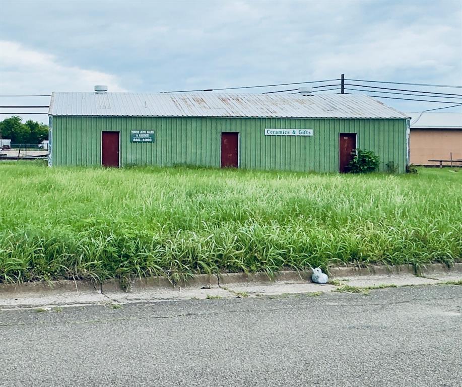 300 W Hinnant Street - Photo 2