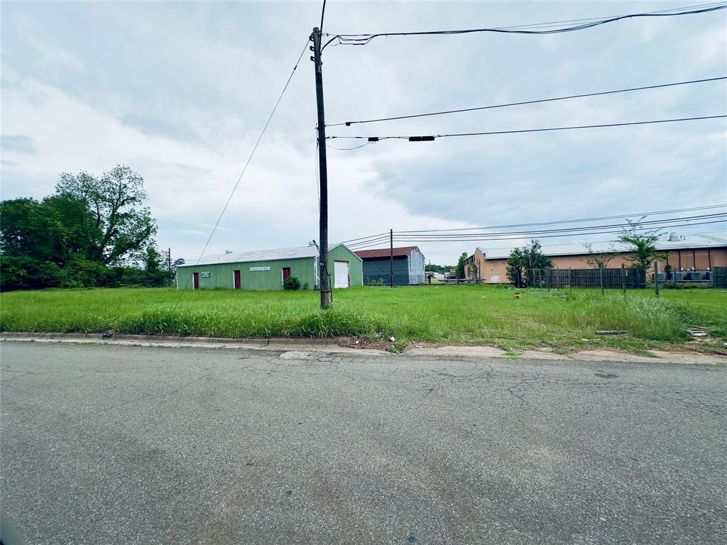 300 W Hinnant Street - Photo 4