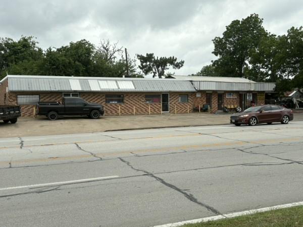 1601 N Kaufman Street - Photo 1