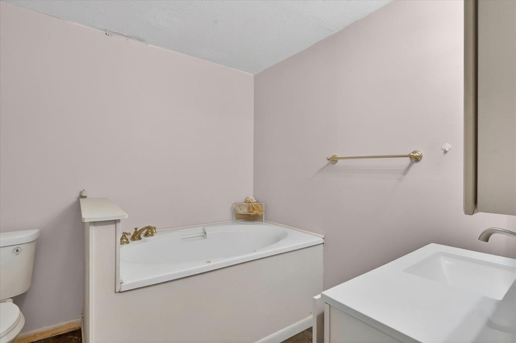 1092 W Highway 199 - Photo 17