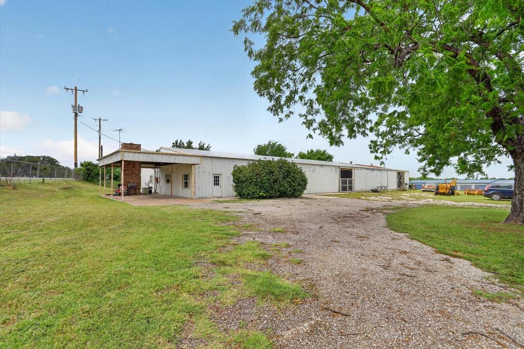 1092 W Highway 199 - Photo 4