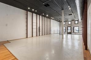 125 N Pecan Street - Photo 16
