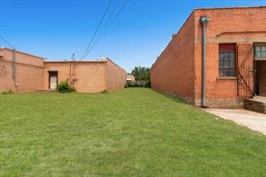 118 W Woodard Street - Photo 17