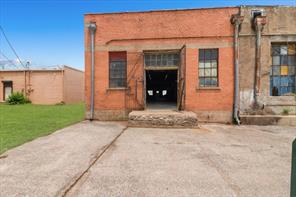 118 W Woodard Street - Photo 18