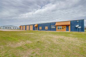 11733 FM 917 - Photo 3