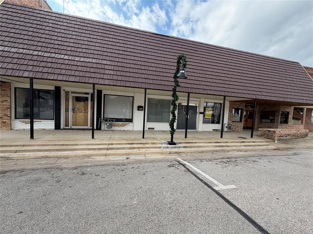 216 S Main Street - Photo 1
