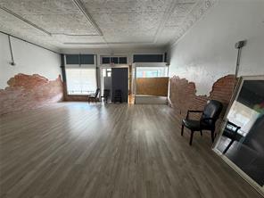 216 S Main Street - Photo 2