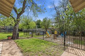 1700 Austin Avenue - Photo 31