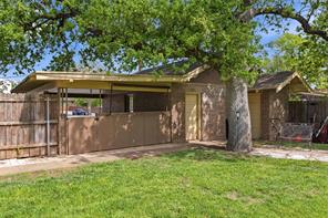 1700 Austin Avenue - Photo 32
